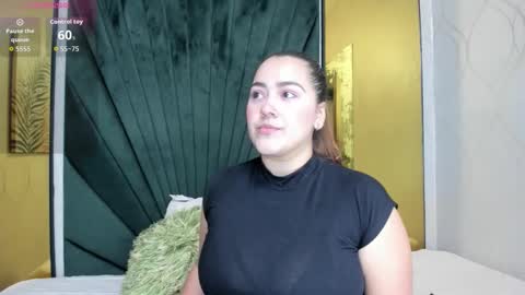 Snapshot of beautifulgirl4u_ chatting on 03.10.26 online show from 03.10.26