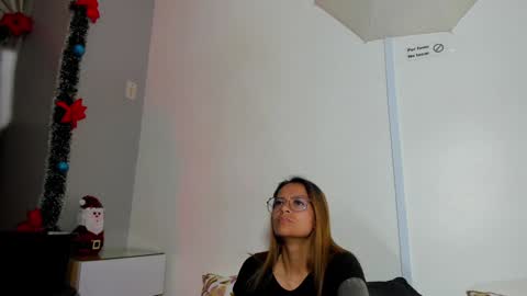Snapshot of beautifull_wild_girl chatting on 01.02.25 maria online show from 01.02.25