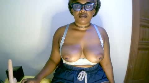 beautifulpeach2 online show from 01.22.25