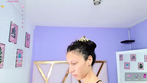 Snapshot of beautifulskinny18 chatting on 01.20.25 Shalom online show from 01.20.25