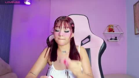 Snapshot of beautty_woman_ chatting on 07.11.26 Sara online show from 07.11.26