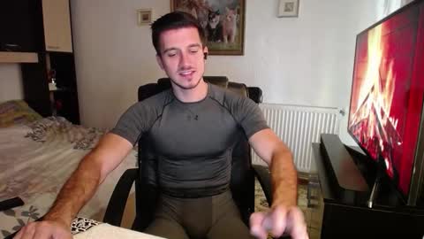 Snapshot of beauty_hard_beast chatting on 10.11.25 Mia and Jake online show from 10.11.25