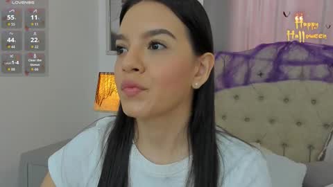 Ariana Reyes online show from 10.23.25