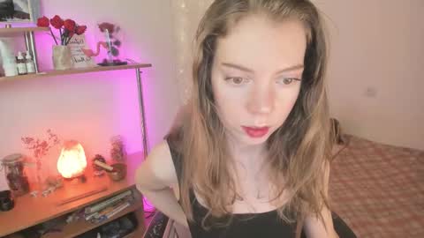 Eliise online show from 02.17.26