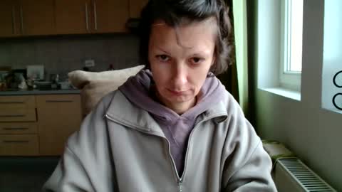 Snapshot of bebacksooon chatting on 11.08.25 Raluca online show from 11.08.25