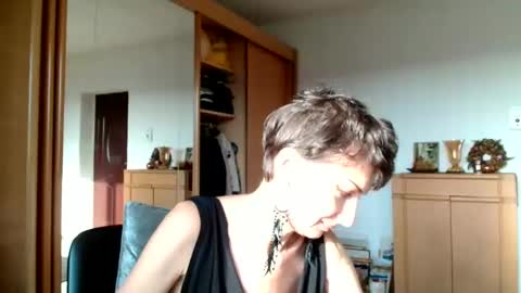 Snapshot of bebacksooon chatting on 11.21.25 Raluca online show from 11.21.25