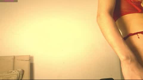 Snapshot of bebe_sua chatting on 12.22.25 Jennifer online show from 12.22.25