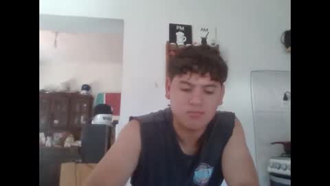 Snapshot of bebote0020 chatting on 12.17.25 bebote0020 online show from 12.17.25