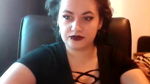 Snapshot of becasmith chatting on 02.04.25 Becca-Van-Boa online show from 02.04.25