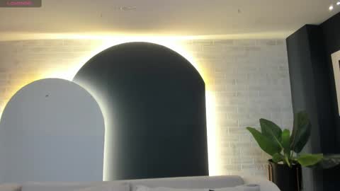 Snapshot of beccabaxter chatting on 03.05.25 Am Becca online show from 03.05.25