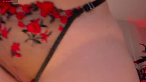 Snapshot of beccabaxter chatting on 09.18.25 Am Becca online show from 09.18.25