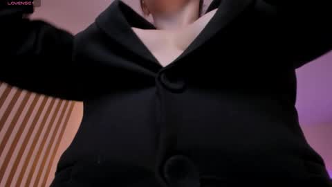 Snapshot of beccabaxter chatting on 09.26.25 Am Becca online show from 09.26.25