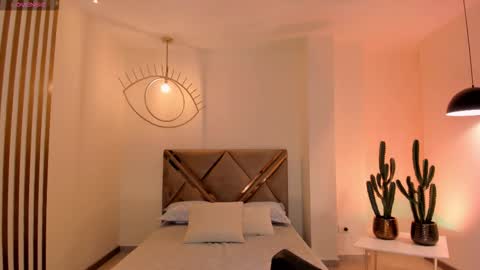 Snapshot of beccabaxter chatting on 10.08.25 Am Becca online show from 10.08.25