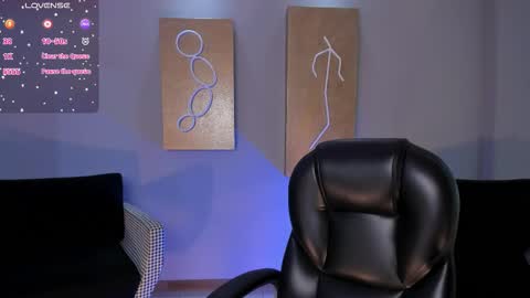 Snapshot of beccabaxter chatting on 10.24.25 Am Becca online show from 10.24.25