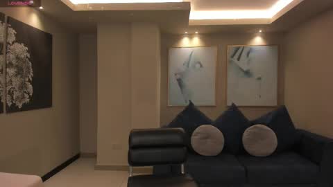 Snapshot of beccabaxter chatting on 11.24.25 Am Becca online show from 11.24.25