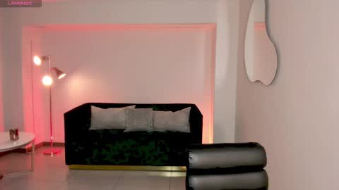 Snapshot of beccabaxter chatting on 01.17.26 Am Becca online show from 01.17.26