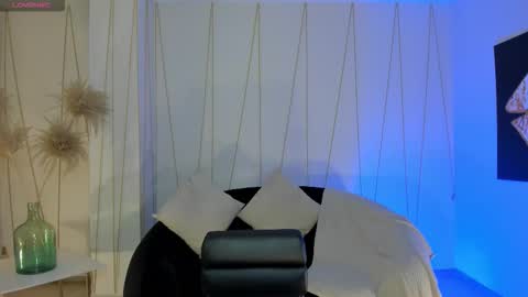 Snapshot of beccabaxter chatting on 03.18.26 Am Becca online show from 03.18.26