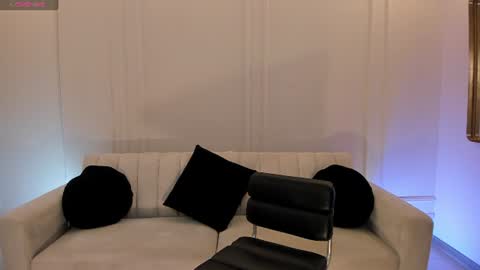 Snapshot of beccabaxter chatting on 06.23.26 Am Becca online show from 06.23.26