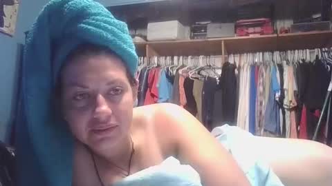 Snapshot of beccabee37 chatting on 10.03.25 beccabee37 online show from 10.03.25