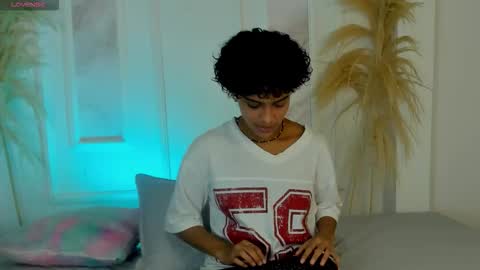 Beecckkkaaa online show from 02.25.26