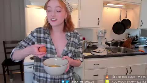 Snapshot of beckthetongue chatting on 02.27.25 Beck the tongue online show from 02.27.25