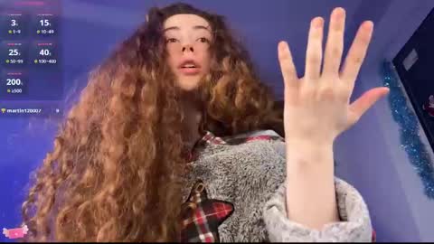 Snapshot of becky_baker chatting on 02.09.25 Lisa guys sorry I have problems with electricity in my city....guys please give me time I will solve all the problems online show from 02.09.25