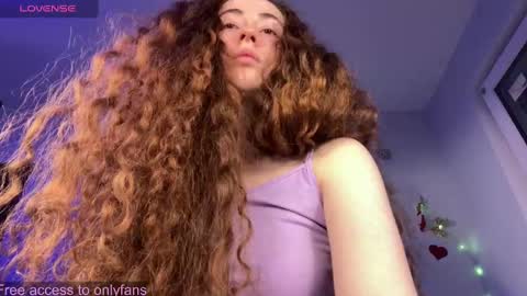 Snapshot of becky_baker chatting on 02.14.25 Lisa guys sorry I have problems with electricity in my city....guys please give me time I will solve all the problems online show from 02.14.25