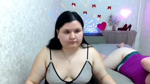 BeckyAndEllen online show from 12.11.24