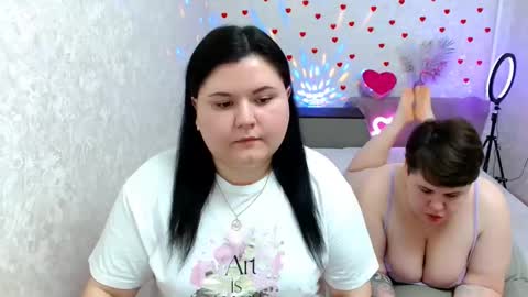 BeckyAndEllen online show from 02.24.25