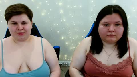 Snapshot of beckyandellen chatting on 06.02.26 BeckyAndEllen online show from 06.02.26