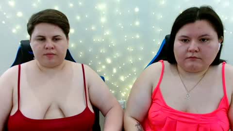 Snapshot of beckyandellen chatting on 07.10.26 BeckyAndEllen online show from 07.10.26