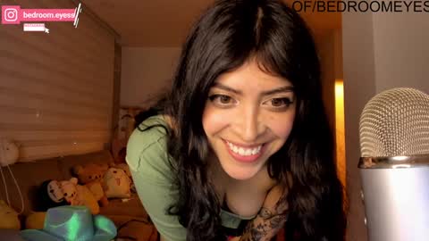 Snapshot of bedroomeyess chatting on 01.15.25 Amber UwU IM MOVING AND IS CRAZY ILL BE BACK VERY SOON 3 MISS YA ALREADY online show from 01.15.25