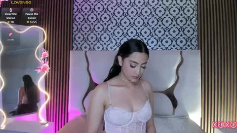 BELLA online show from 12.21.25