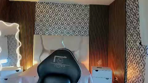 Snapshot of beella_tay1 chatting on 07.08.26 BELLA online show from 07.08.26