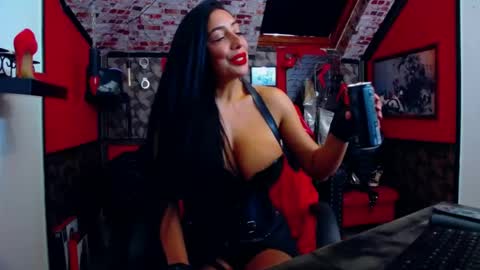 Snapshot of belatrixdomme chatting on 06.14.26 BelatrixDomme online show from 06.14.26
