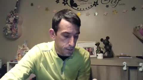 Snapshot of belgianboy33 chatting on 04.14.26 Dreamcock online show from 04.14.26