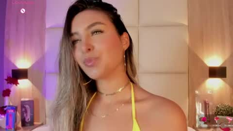 Bella cam online show from 06.17.26