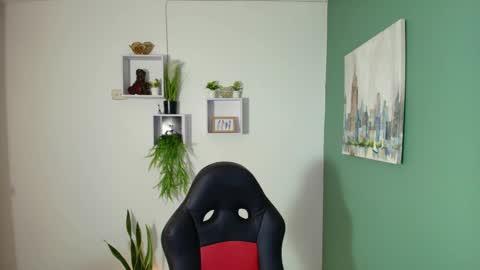 Snapshot of bella_99x chatting on 03.05.25 Bel 3 online show from 03.05.25