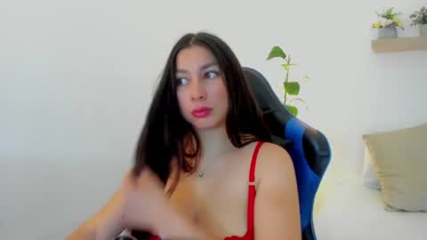 Snapshot of bella_99x chatting on 07.31.26 Bel 3 online show from 07.31.26