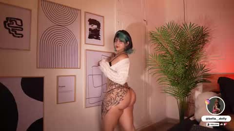 Snapshot of bella__donne chatting on 10.27.25 online show from 10.27.25