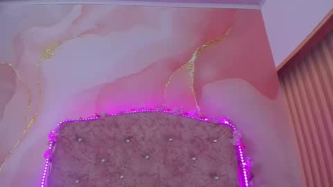 Snapshot of bella__sweets chatting on 01.06.26 Melanie online show from 01.06.26