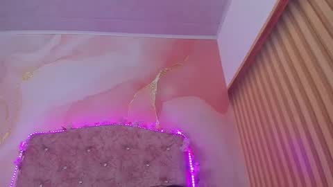 Snapshot of bella__sweets chatting on 01.07.26 Melanie online show from 01.07.26