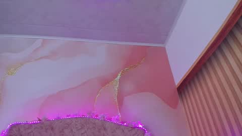 Snapshot of bella__sweets chatting on 01.08.26 Melanie online show from 01.08.26