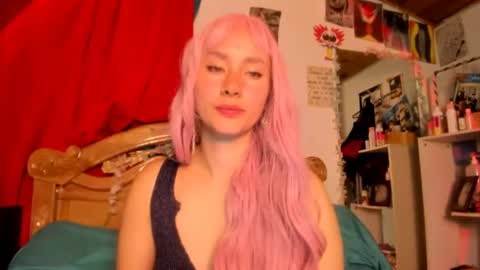 Snapshot of bella__w chatting on 06.30.26 Zia online show from 06.30.26