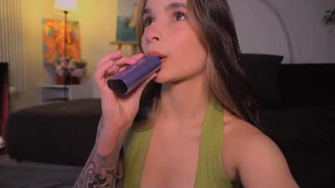 Snapshot of bella_alita chatting on 07.28.26 lita online show from 07.28.26