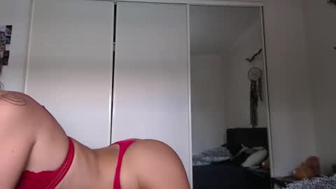 Snapshot of bella_bloom1 chatting on 02.08.26 Bella online show from 02.08.26