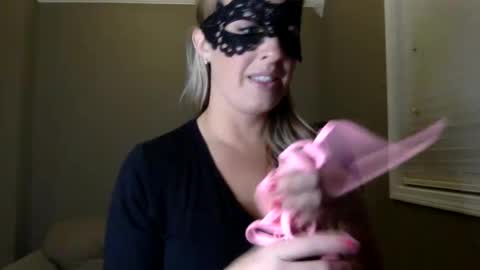 Snapshot of bella_bradford chatting on 03.04.25 Bella Bradford online show from 03.04.25