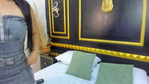 B E L L A online show from 02.05.26