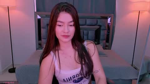 Snapshot of bella_clark2 chatting on 07.16.26 Bella online show from 07.16.26