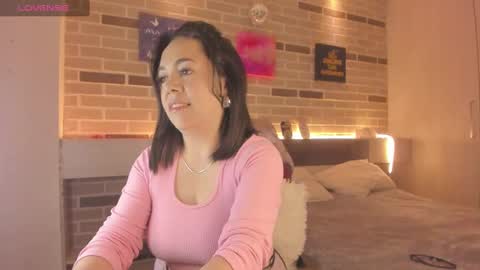 Bella online show from 10.14.25